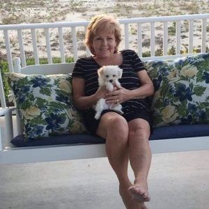 Meet your Posher, Janice